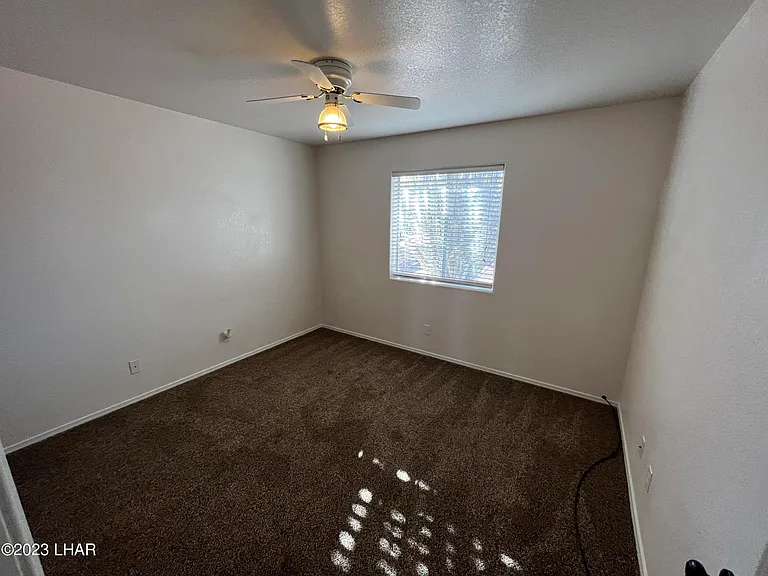 2557 Palisades Dr — Photo 14