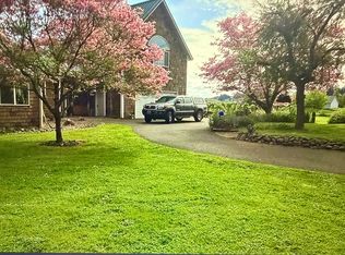 9445 Wells Landing Rd, Independence, OR 97351