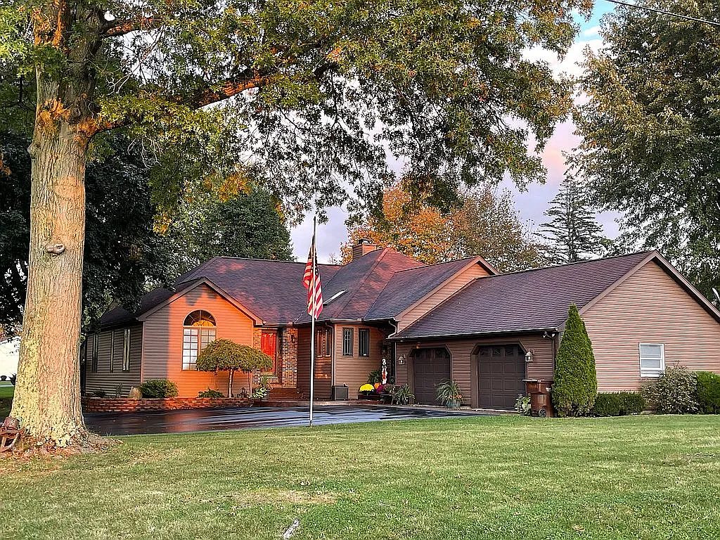 502 Reynolds Rd photo 1