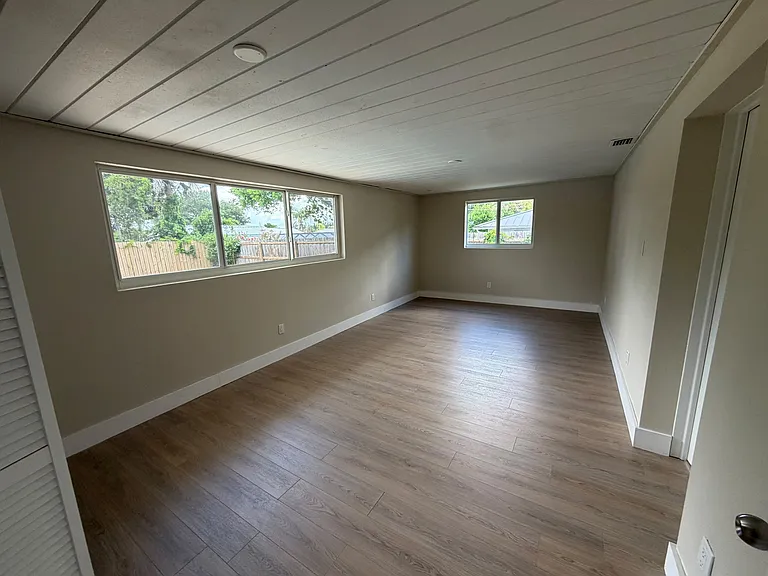 1822 Banyan Tree Dr — Photo 8