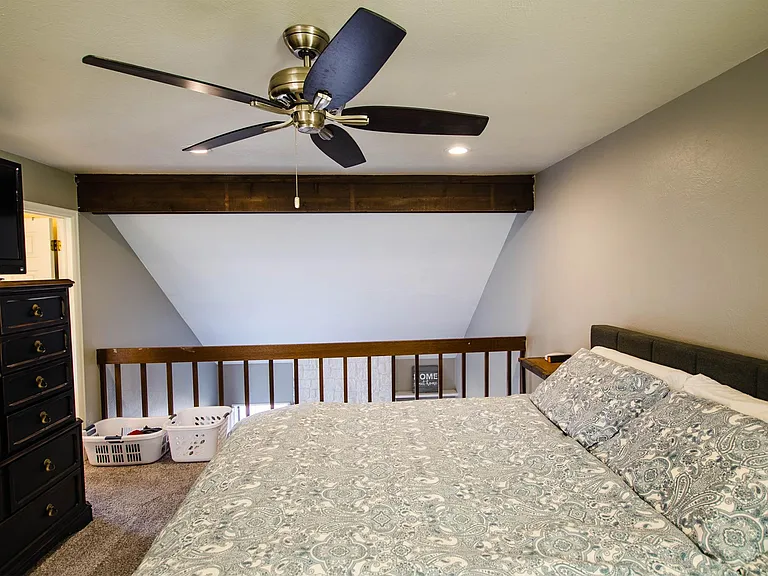 272 Cobblestone Dr — Photo 13