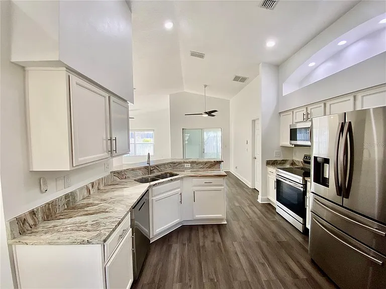 10264 Oak Crest Rd — Photo 7