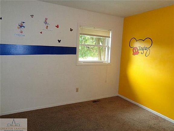 5th image of 2926 Averill Dr