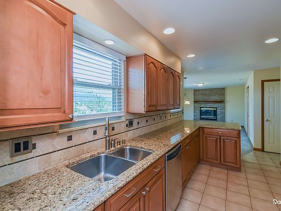 3rd image of 7950 Woody Creek Dr