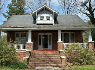 35 Kerr St, Onancock, VA 23417