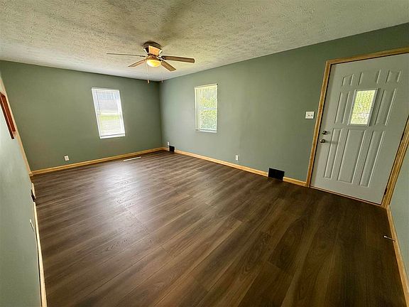 3rd image of 202 Coolidge Pl