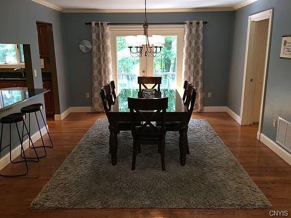 5th image of 8225 Verbeck Dr