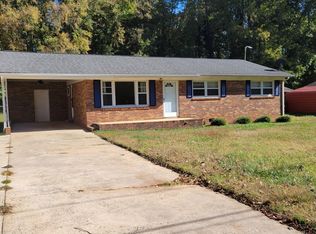 4208 Greenhaven Ln, Gastonia, NC 28056