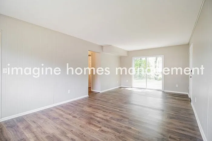 11818 Neuss Ave — Photo 6