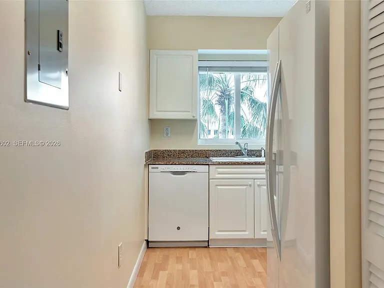 5900 Collins Ave #408 — Photo 14