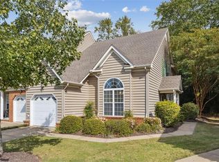 1210 Island Park Cir, Suffolk, VA 23435