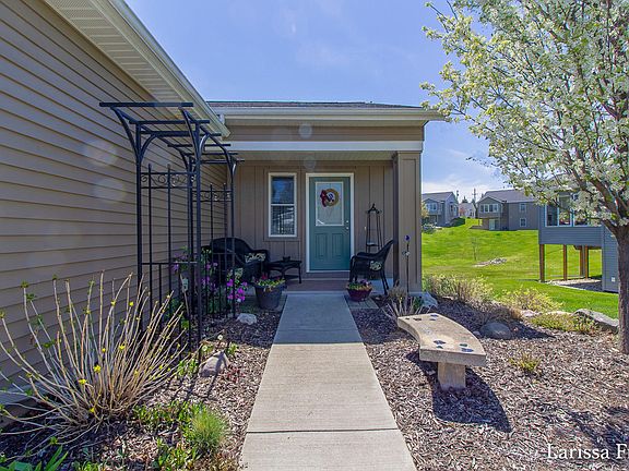 3rd image of 105 Brewer Park Cir #33
