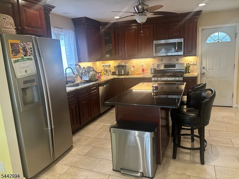30 Meriline Ave — Photo 3