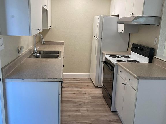 3rd image of 21445 Gary Dr