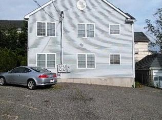 303 Eagle St APT 2, Fall River, MA 02721