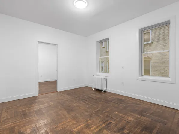 137 Kensington Avenue image 6 of 13