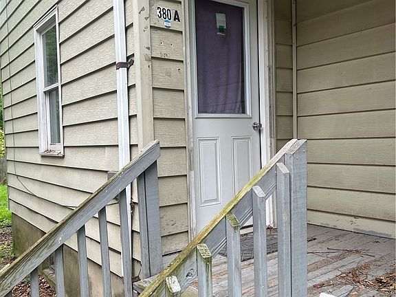 4th image of 380 Norton St