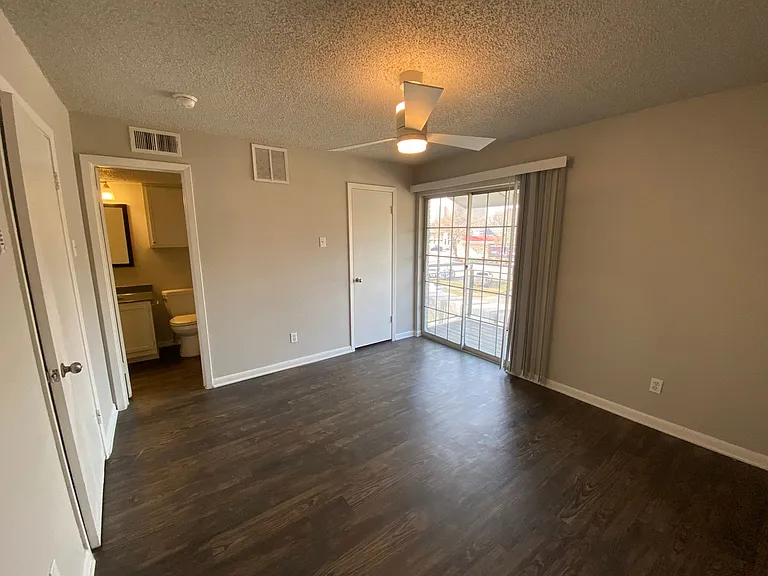 4502 Gaston Ave #322 — Photo 14