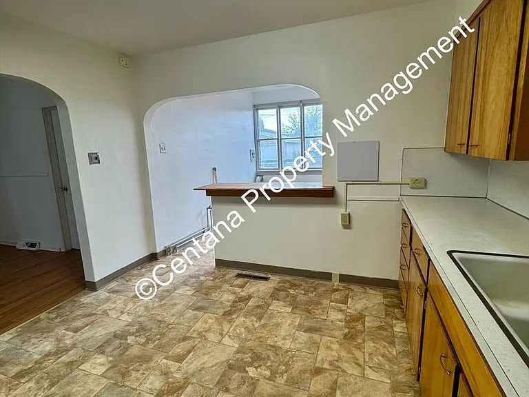 1528 A St — Photo 11