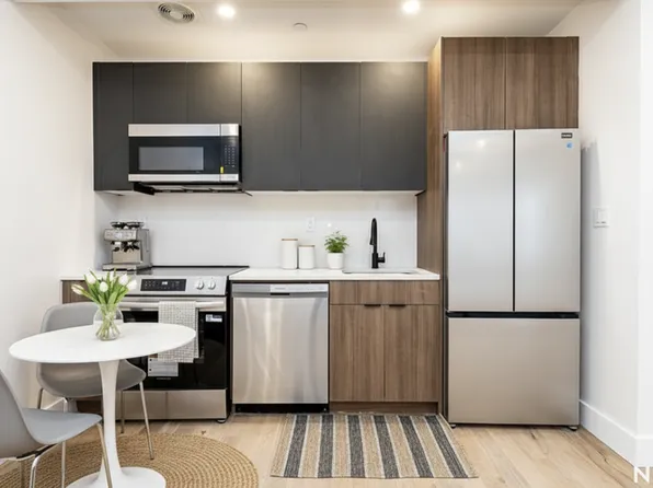 103 Moore Street image 1 of 23