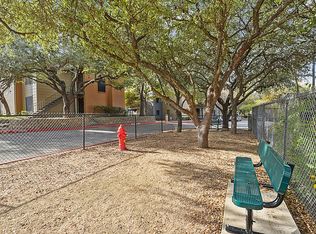 9939 Fredericksburg Rd #405, San Antonio, TX 78240