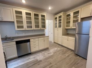30-17 41st St #2, Astoria, NY 11103