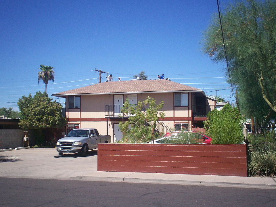 2nd image of 428 W 3rd Pl