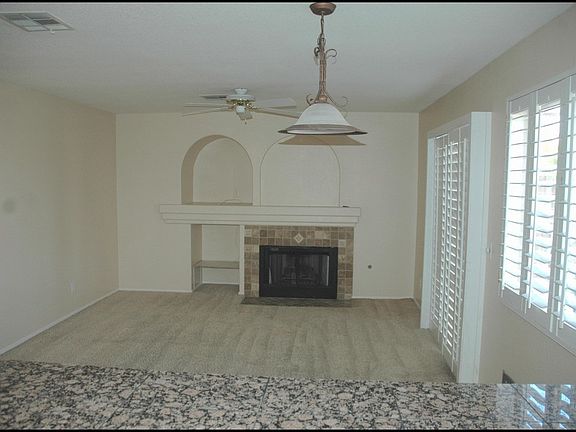 4th image of 242 Coopergrove Dr
