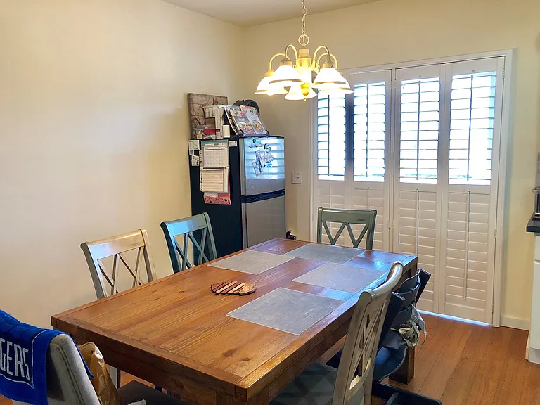 1644 Gramercy Ave — Photo 6