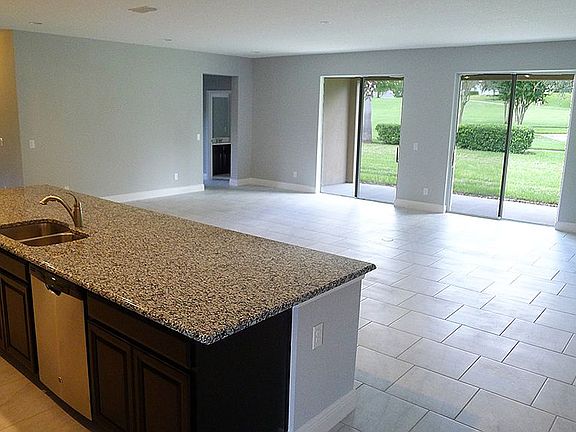 5th image of 1025 Cavan Dr