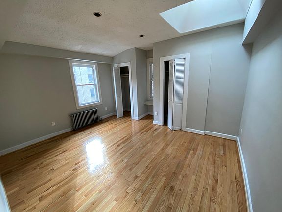4th image of 235 E 175th St #2