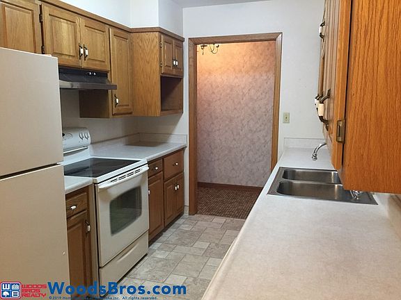 4th image of 1132 N Howard Ave
