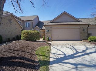 55 Waterpoint Ln #14, Hamilton, OH 45013