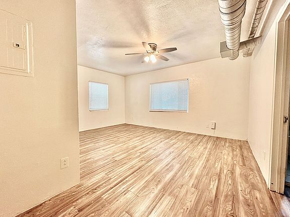 4th image of 625 E Armour Blvd #629-2A