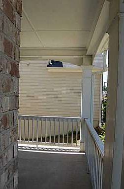 3rd image of 418 Acorn Dr