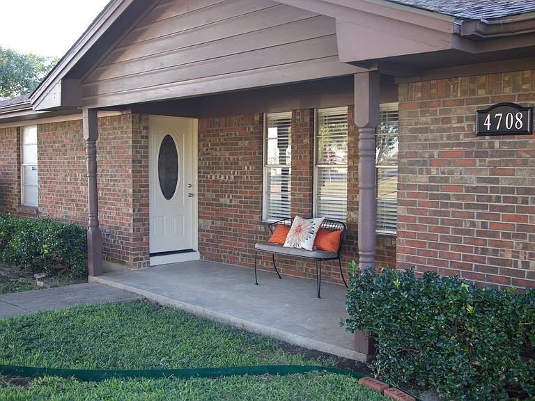 4708 South Dr — Photo 10
