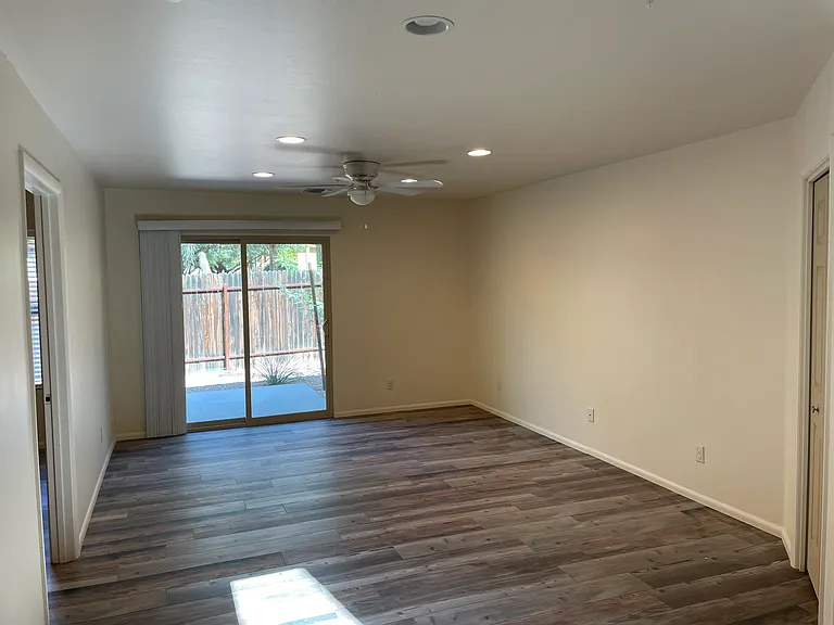2545 E Spring St #3 — Photo 4