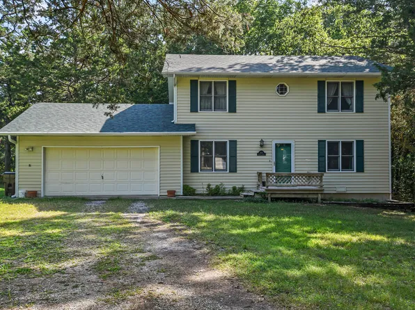 144 Meadow Avenue, Branson, MO 65616