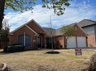 3528 Stone Creek Ln N, Fort Worth, TX 76137