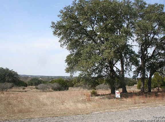 4th image of 123 White Oak Trl