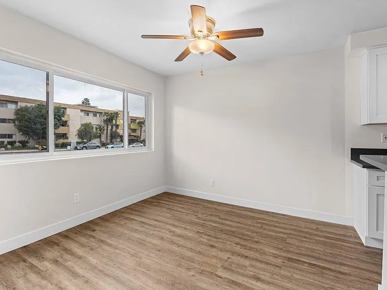 White Oak Terrace Apartments — Photo 5