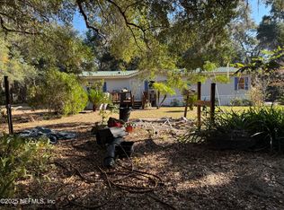 132 Plantation Way, Hawthorne, FL 32640