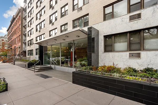 Sold by Level Group | media 13