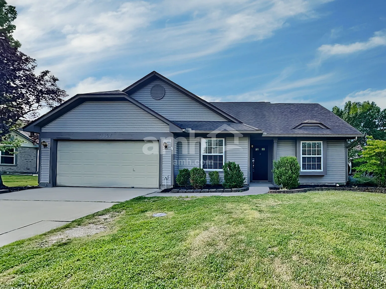 3 bed, 2.0 bath, 1341 sqft, $2,120 — Photo 1
