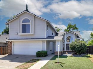 8120 Braemore Dr, Sacramento, CA 95828