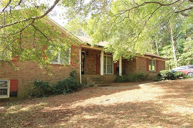 1st image of 186 Riverhills Dr #25