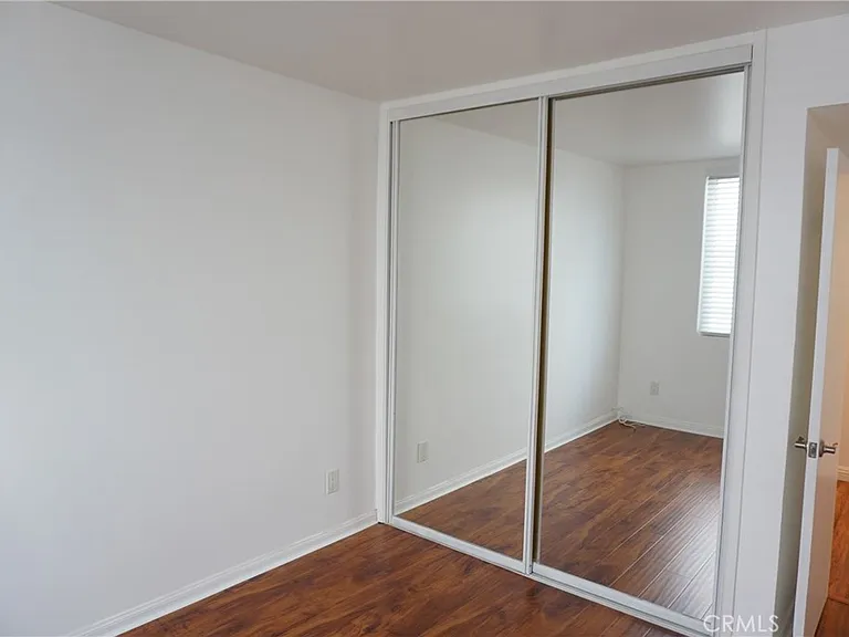 4610 Densmore Ave #20 — Photo 35