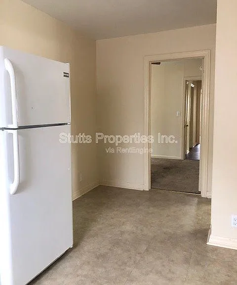 1938 Shade Ave — Photo 6
