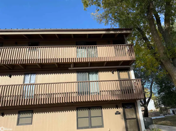 2700 N Shore Dr Unit M29a, Clear Lake, IA 50428