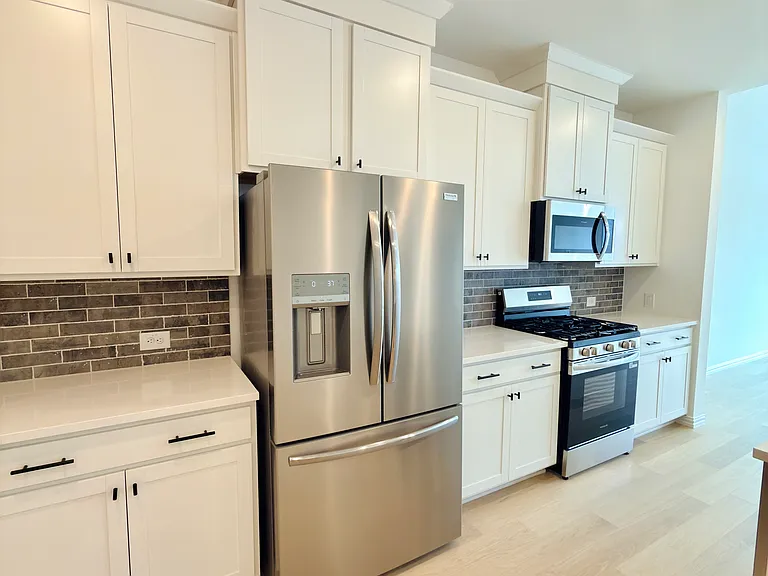 3552 Pierce Ln — Photo 9